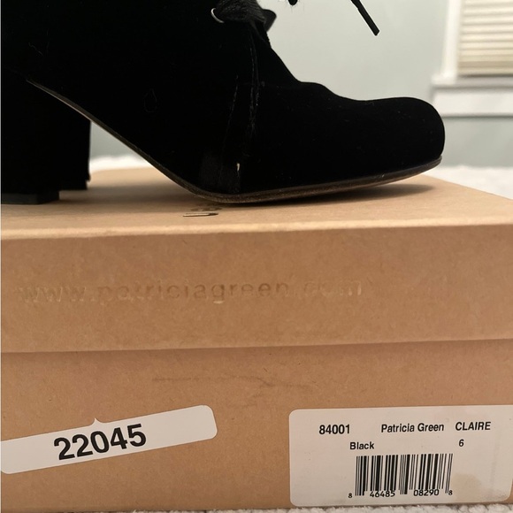 Patricia Green CLAIRE Black Velvet Booties - Picture 6 of 6